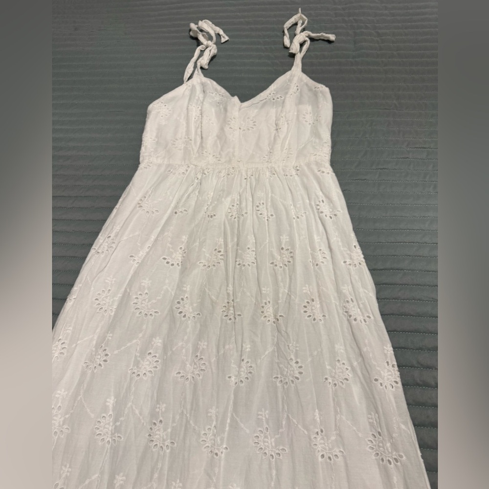 Boho style White Cotton Eyelet Tiered Midi Sun Dress Tie Shoulder Pullover - Picture 3 of 9